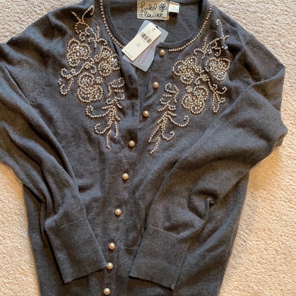 ✨NWT✨ BRAND NEW! Anthropologie Women’s Cardigan!!
